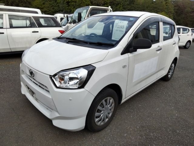 13265 Daihatsu Mira e s LA350S 2018 г. (LUM Tokyo Nyusatsu)